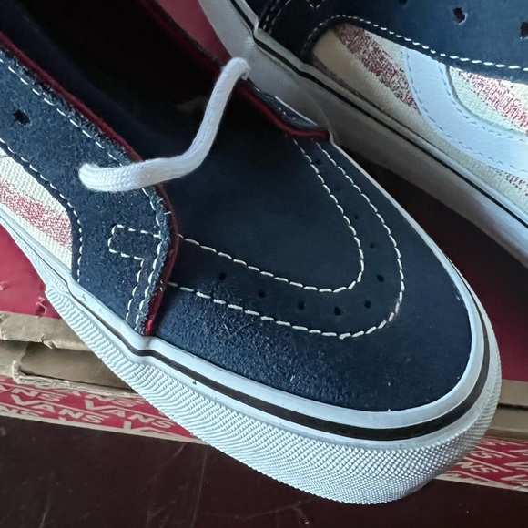 NWT VANS Americana Dress Blues SK8-Hi Reissue
Men - Picture 4 of 6